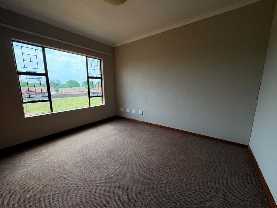 2 Bedroom Property for Sale in Vaalpark Free State